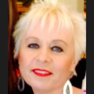 Meet your Posher, Elena